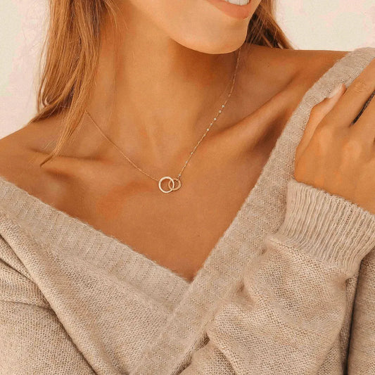 MOMO necklace